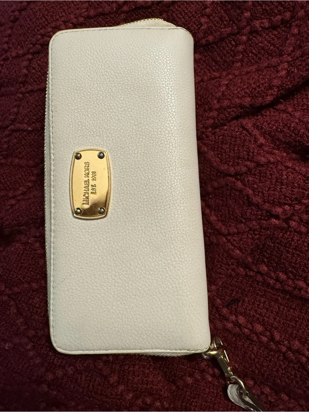 Michael Kors Jet Set Travel Continental Zip Around Wallet Cream Pebbled Leather